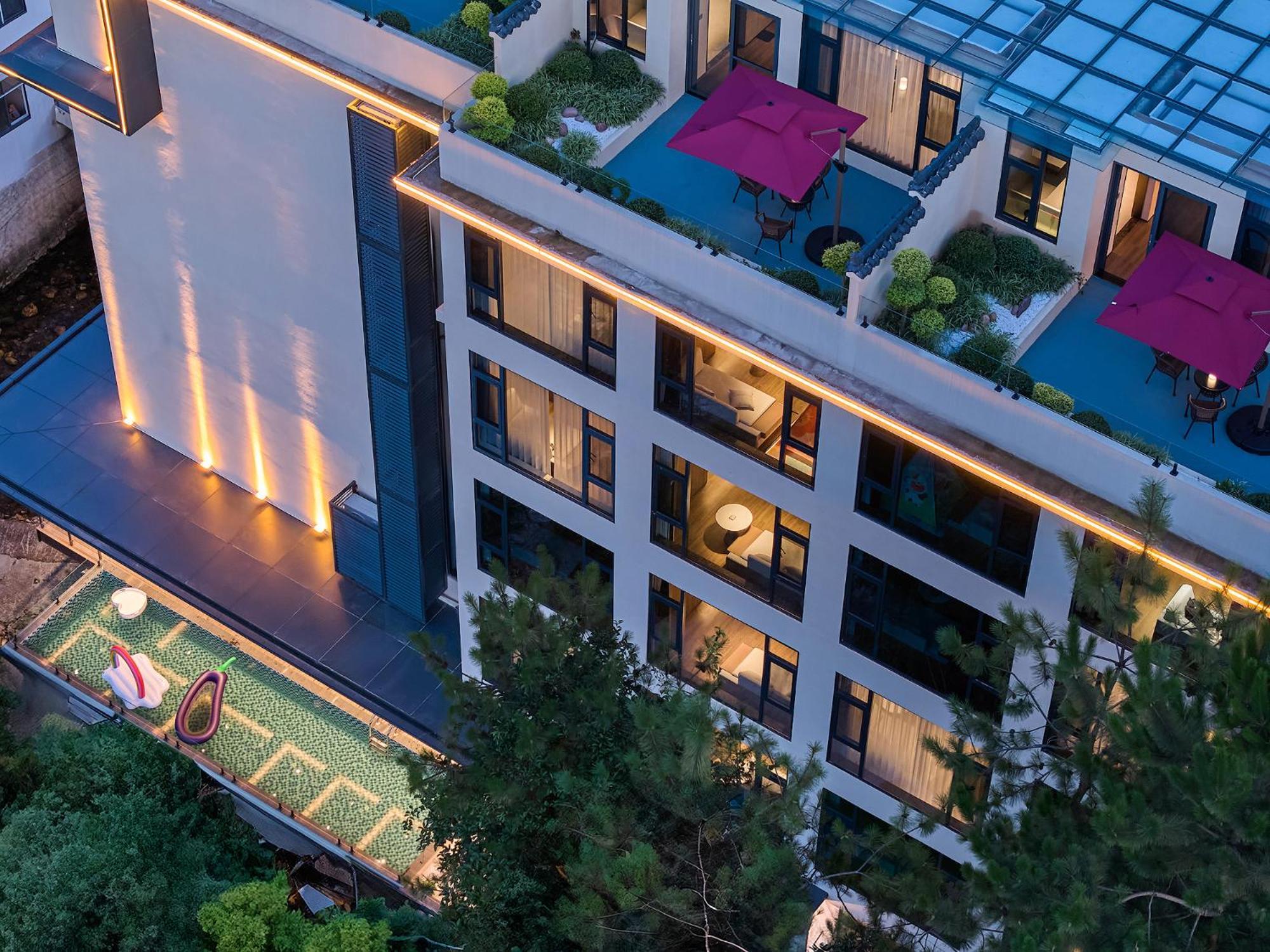 Zhangjiajie Utopia Hotel--Free One Way Pick Up Service Over 2 Nights Exterior photo